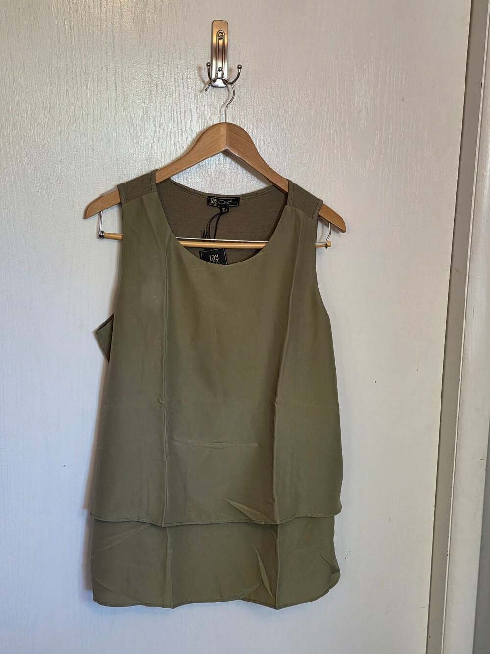 DG2 Diane Gilman Olive Green Layered Sleeveless Tank Top